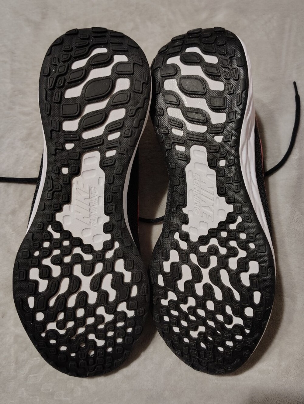 Nike Women's Revolution 6 Next Nature Running Shoe black/hyper pink Size 11 - Picture 5 of 6
